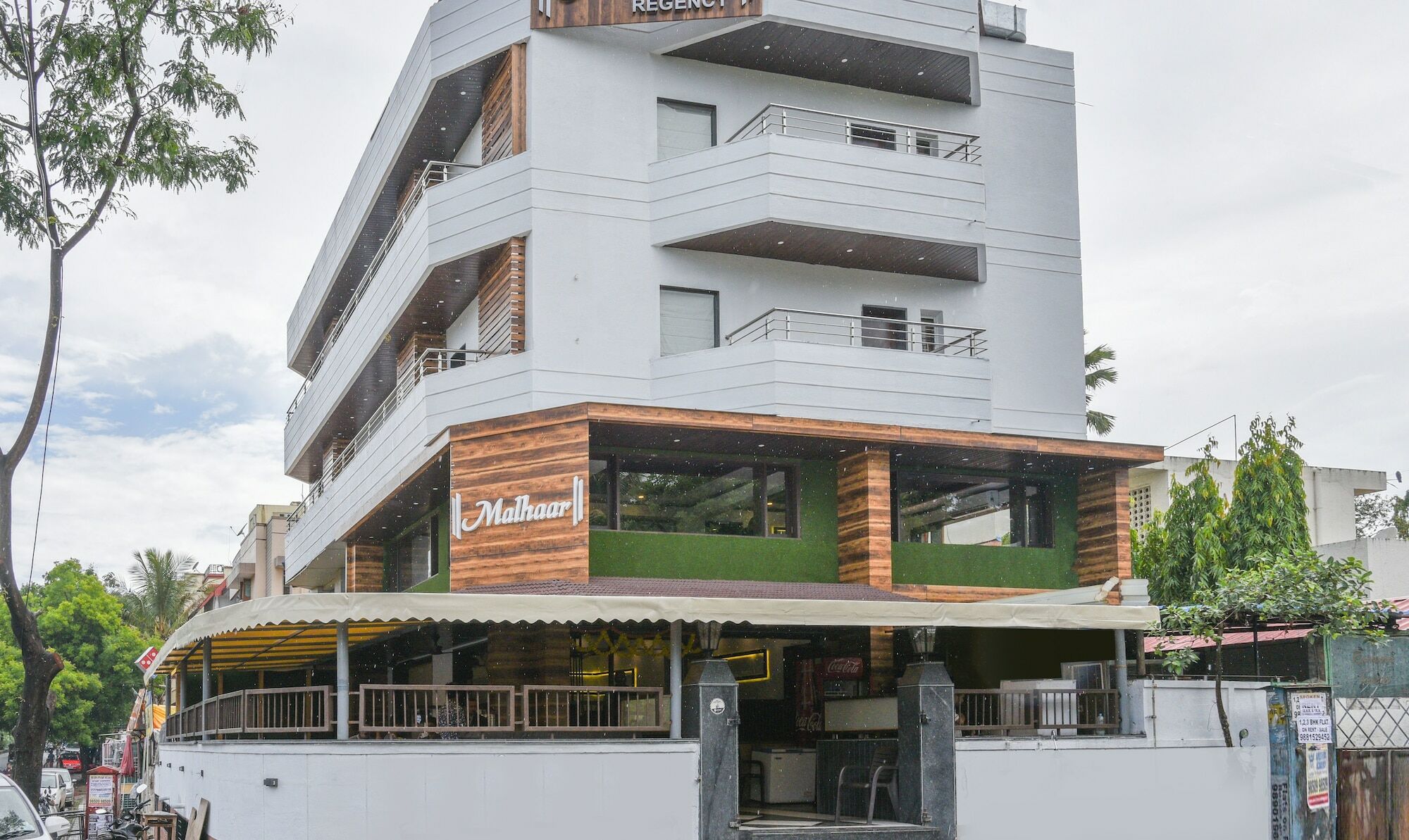 Hotel Treebo Malhaar Regency Chinchvad Exterior foto